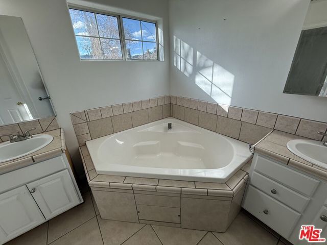 57465 Warren Way, Yucca Valley, CA 92284