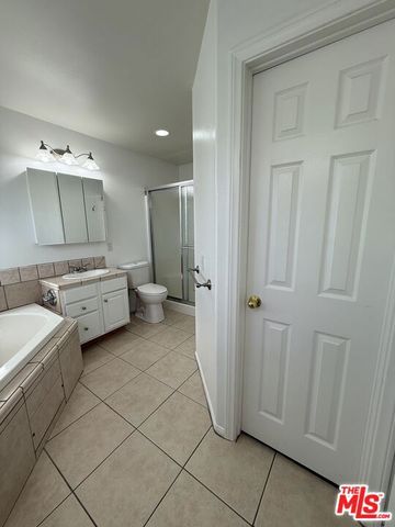 57465 Warren Way, Yucca Valley, CA 92284