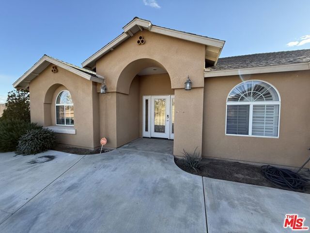 57465 Warren Way, Yucca Valley, CA 92284