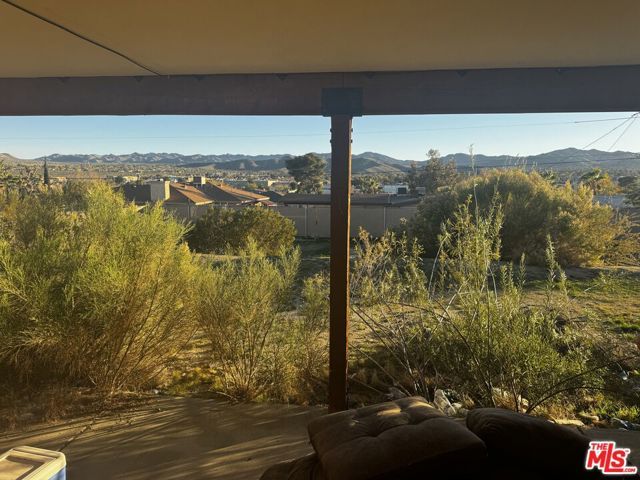 57465 Warren Way, Yucca Valley, CA 92284