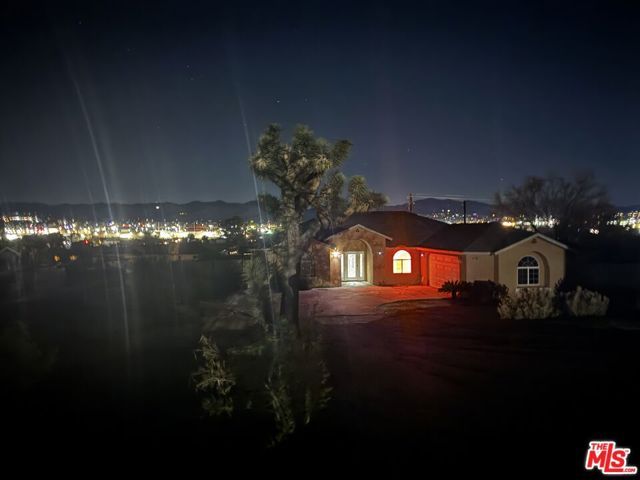 57465 Warren Way, Yucca Valley, CA 92284