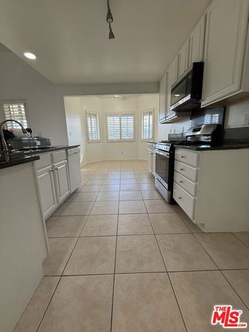 57465 Warren Way, Yucca Valley, CA 92284