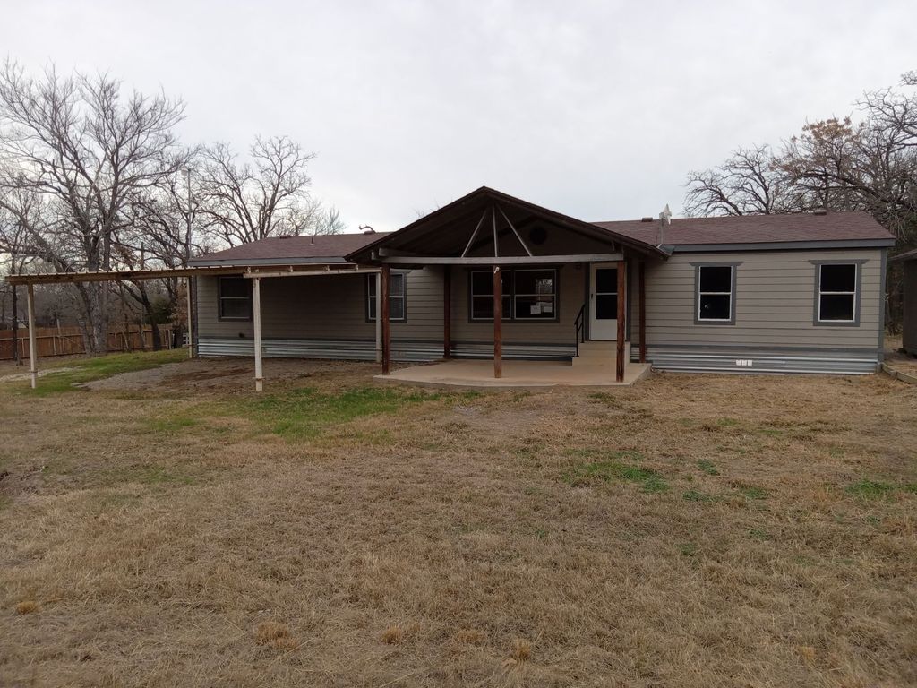 7208 Timber Road, Alvarado, TX 76009