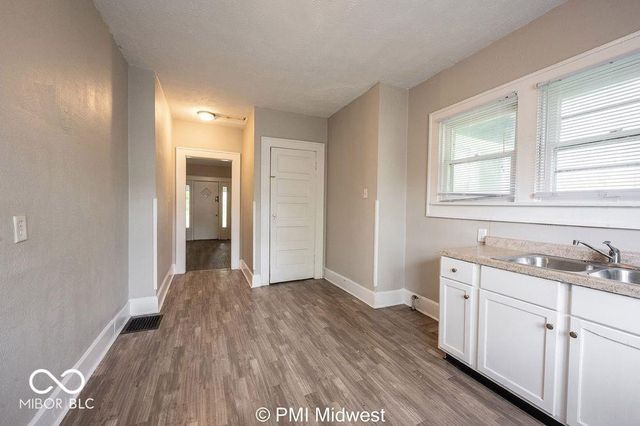 130 N Gladstone Avenue, Indianapolis, IN 46201