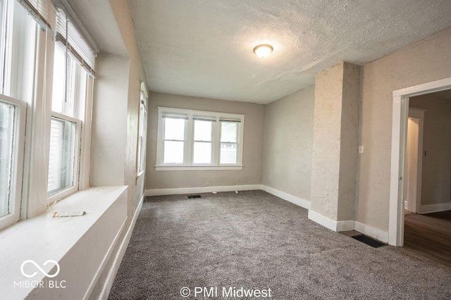 130 N Gladstone Avenue, Indianapolis, IN 46201