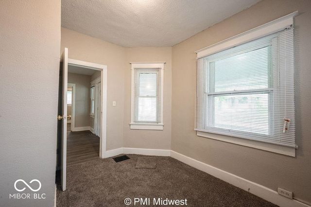 130 N Gladstone Avenue, Indianapolis, IN 46201