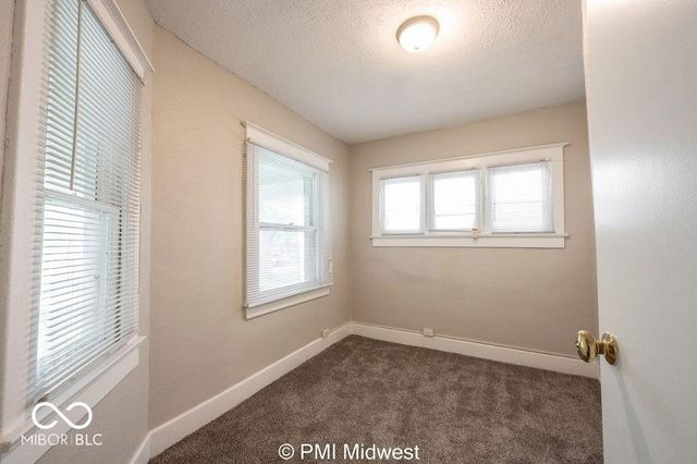 130 N Gladstone Avenue, Indianapolis, IN 46201