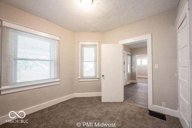 130 N Gladstone Avenue, Indianapolis, IN 46201