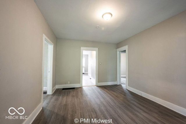 130 N Gladstone Avenue, Indianapolis, IN 46201