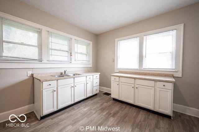 130 N Gladstone Avenue, Indianapolis, IN 46201