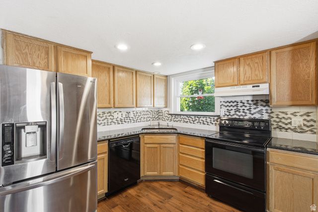 355 E 825 N, Centerville, UT 84014