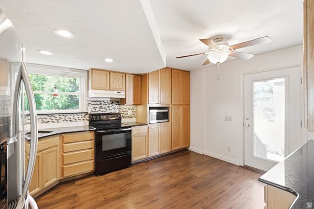 355 E 825 N, Centerville, UT 84014