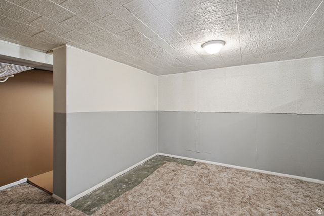 355 E 825 N, Centerville, UT 84014
