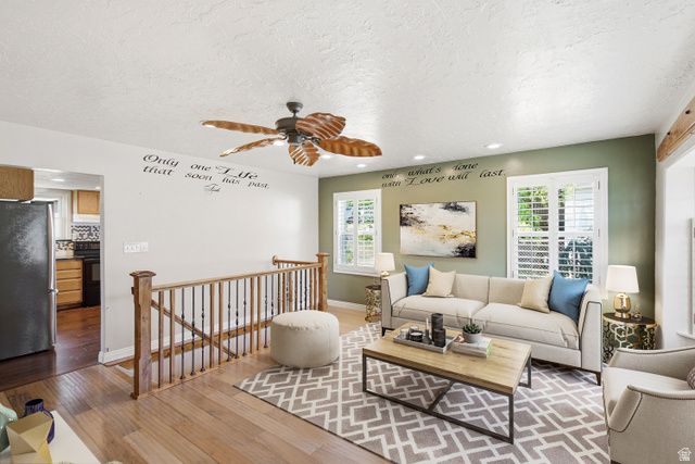 355 E 825 N, Centerville, UT 84014