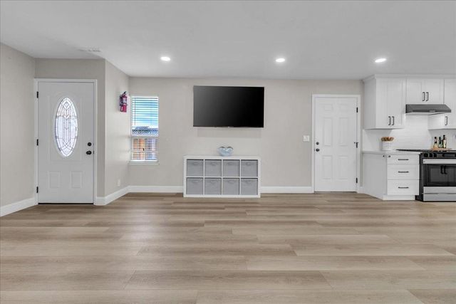 1680 Seville Street, Salinas, CA 93906