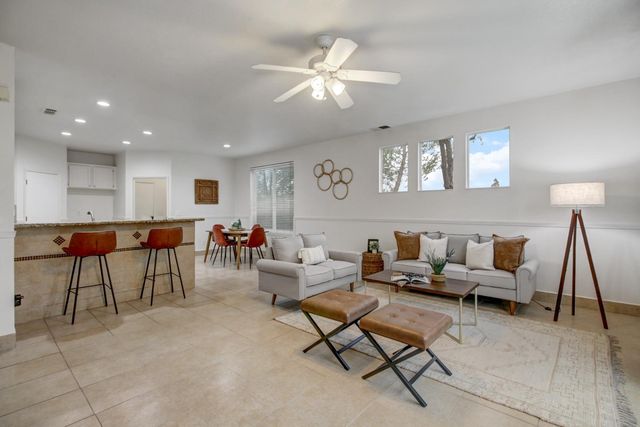 8545 Dewberry Way, Elk Grove, CA 95624