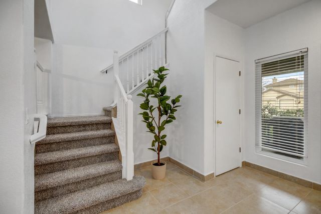 8545 Dewberry Way, Elk Grove, CA 95624