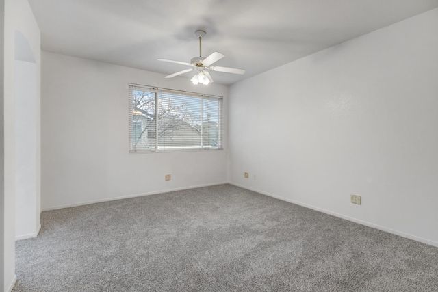 8545 Dewberry Way, Elk Grove, CA 95624