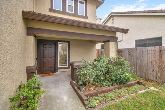 8545 Dewberry Way, Elk Grove, CA 95624