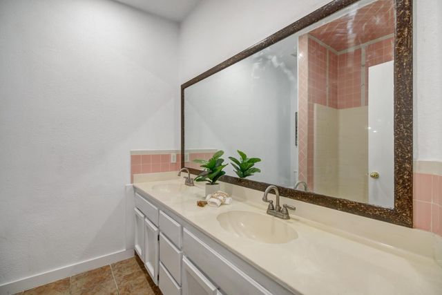 8545 Dewberry Way, Elk Grove, CA 95624