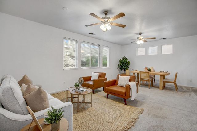 8545 Dewberry Way, Elk Grove, CA 95624