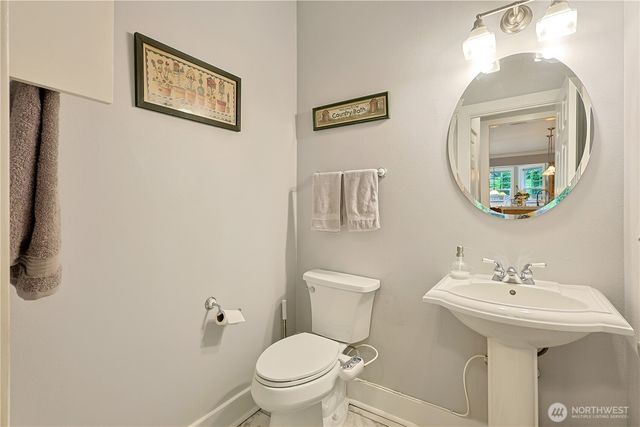 34620 32nd Avenue E, Eatonville, WA 98328