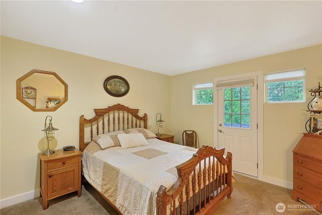 34620 32nd Avenue E, Eatonville, WA 98328