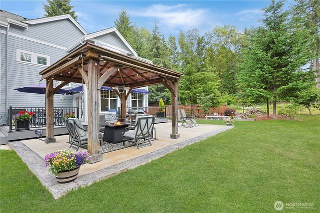 34620 32nd Avenue E, Eatonville, WA 98328