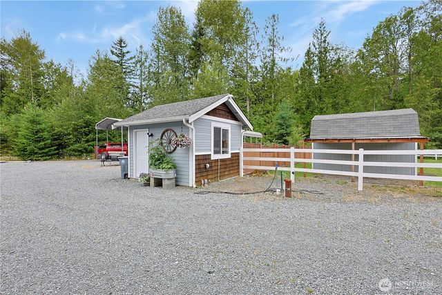 34620 32nd Avenue E, Eatonville, WA 98328