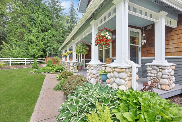 34620 32nd Avenue E, Eatonville, WA 98328