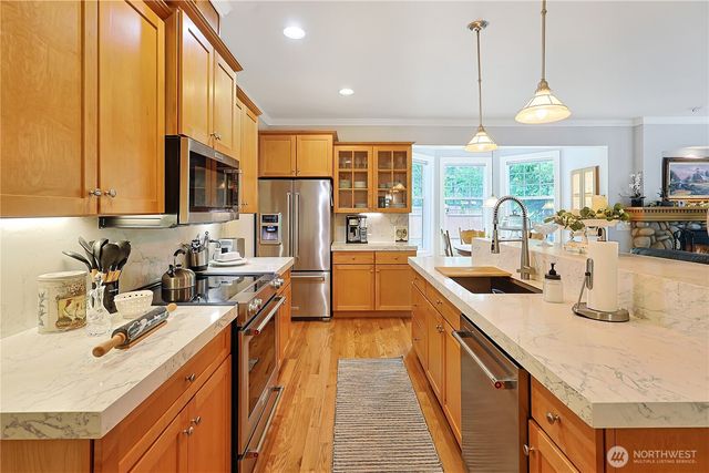 34620 32nd Avenue E, Eatonville, WA 98328
