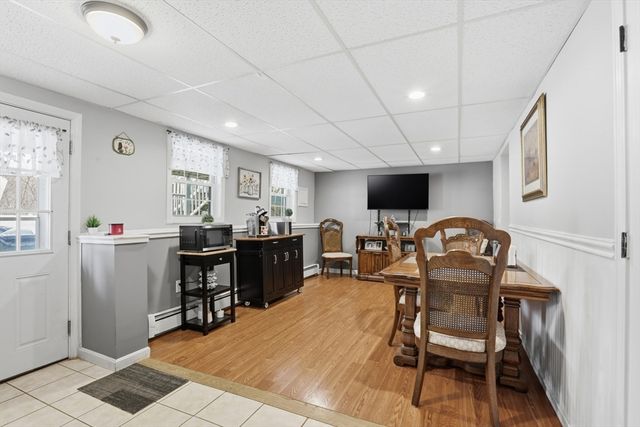 24 Clark St, Salem, MA 01970