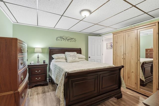 24 Clark St, Salem, MA 01970