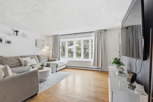 24 Clark St, Salem, MA 01970