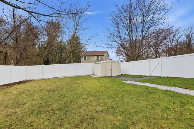 24 Clark St, Salem, MA 01970