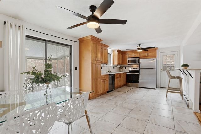 24 Clark St, Salem, MA 01970