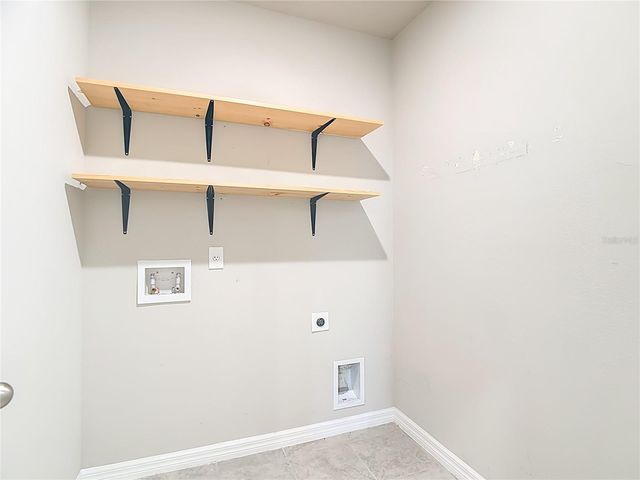 928 CAMBRIDGE DRIVE, Winter Haven, FL 33881