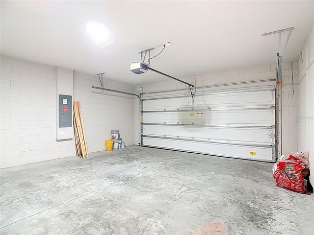 928 CAMBRIDGE DRIVE, Winter Haven, FL 33881