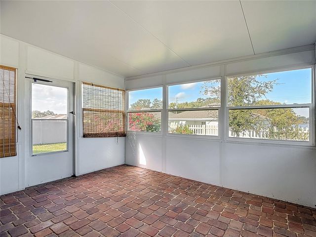 928 CAMBRIDGE DRIVE, Winter Haven, FL 33881