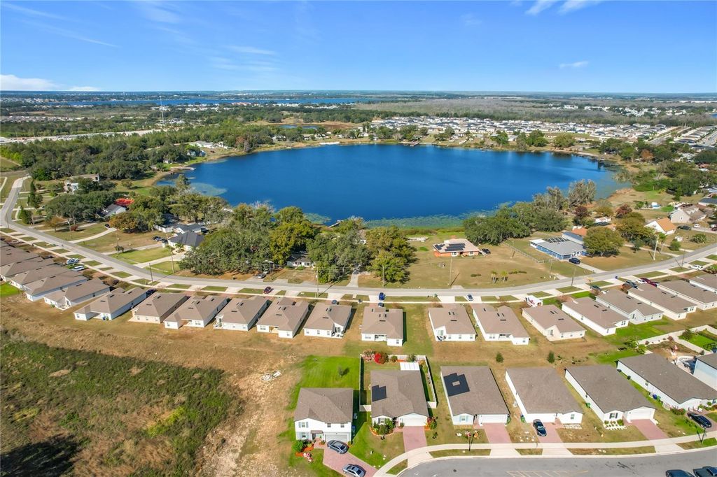 928 CAMBRIDGE DRIVE, Winter Haven, FL 33881