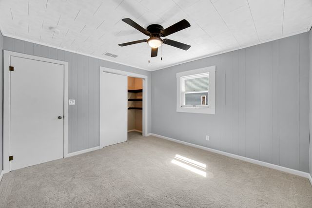 127 E 4th Avenue, New Lenox, IL 60451