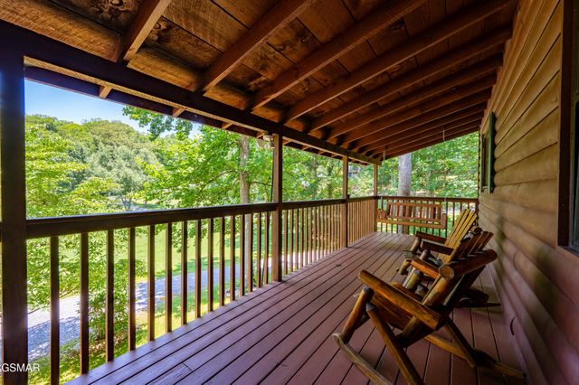 3129 Valley Home Road, Sevierville, TN 37862