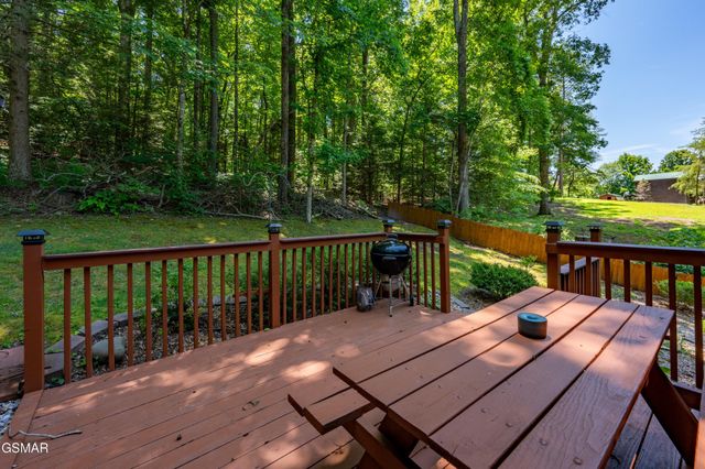 3129 Valley Home Road, Sevierville, TN 37862