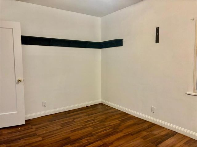 1922 Spratt Avenue, St Joseph, MO 64507