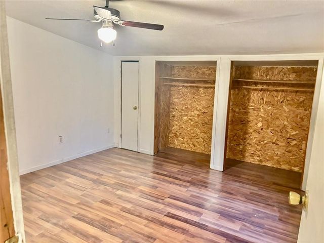 1922 Spratt Avenue, St Joseph, MO 64507