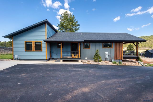 12214 MILES COOPER CT, Sturgis, SD 57785