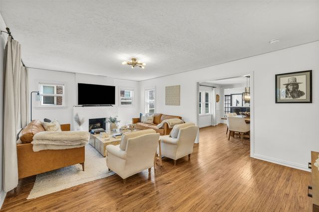 1547 S Columbia Place, Tulsa, OK 74104