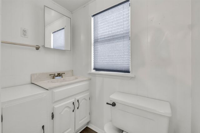 1547 S Columbia Place, Tulsa, OK 74104