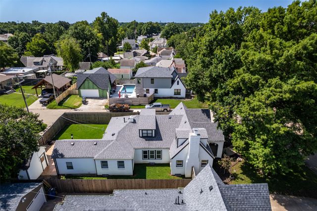 1547 S Columbia Place, Tulsa, OK 74104