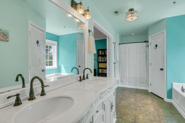 6 Kingfisher Drive, Simpsonville, SC 29680